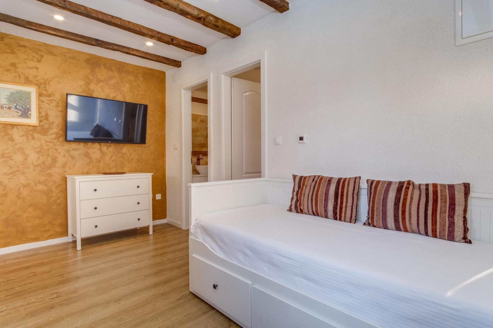 Apartmán Casa Rustica Mali Lošinj Exteriér fotografie